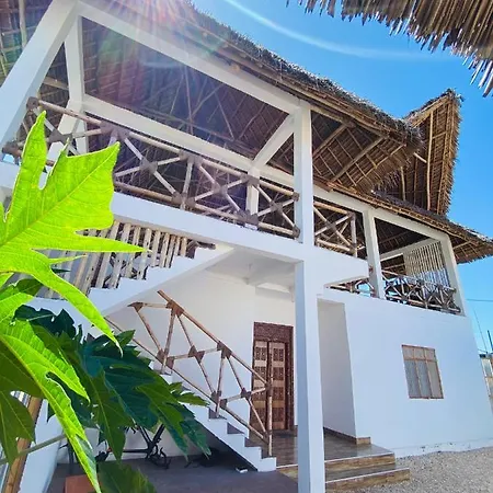 Mamayoyo House